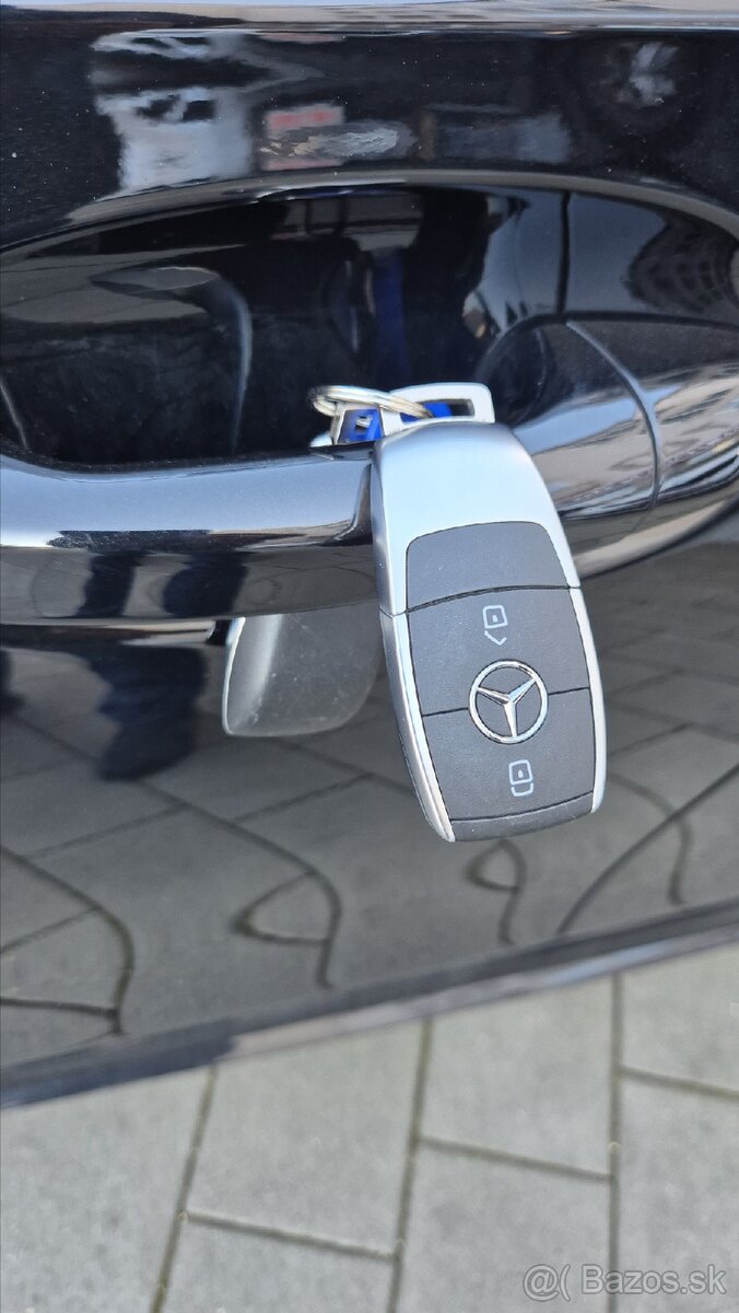 Mercedes-Benz A180 AMG,2022 - 20