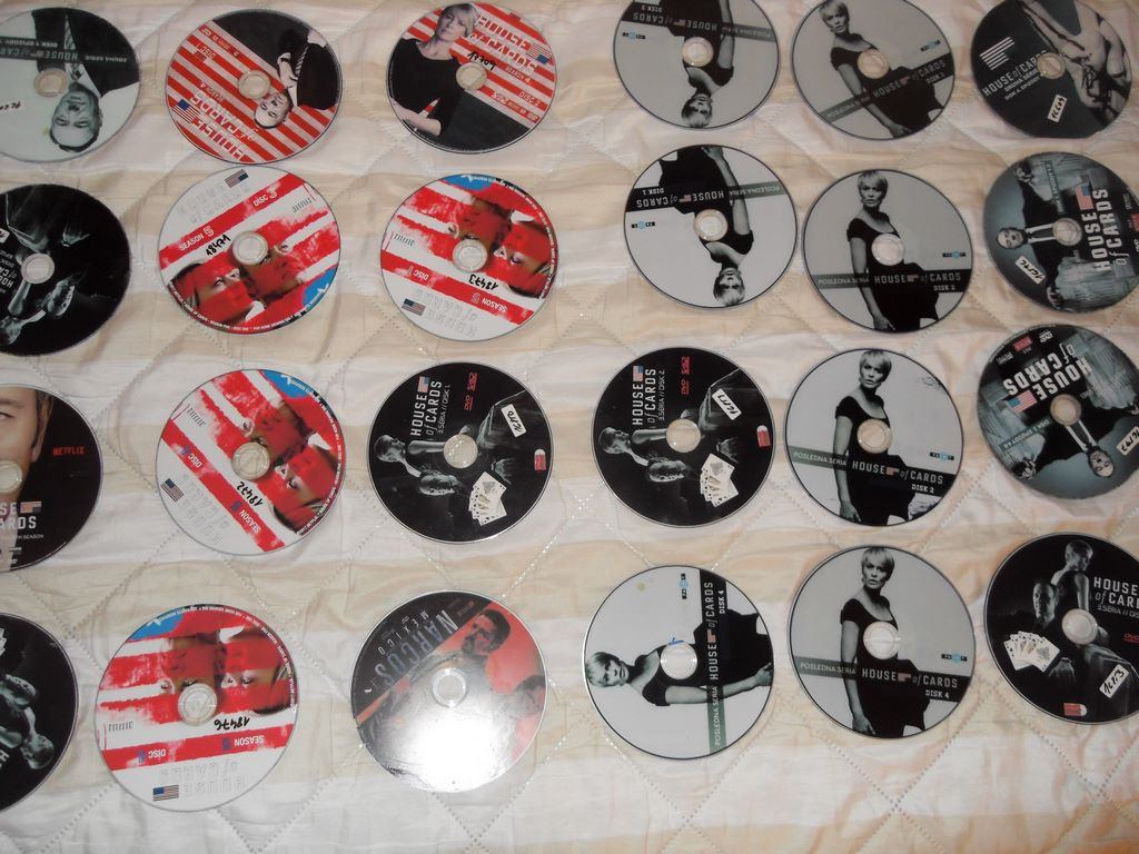 233dvd serialy+200dvd 18+ videa - 20