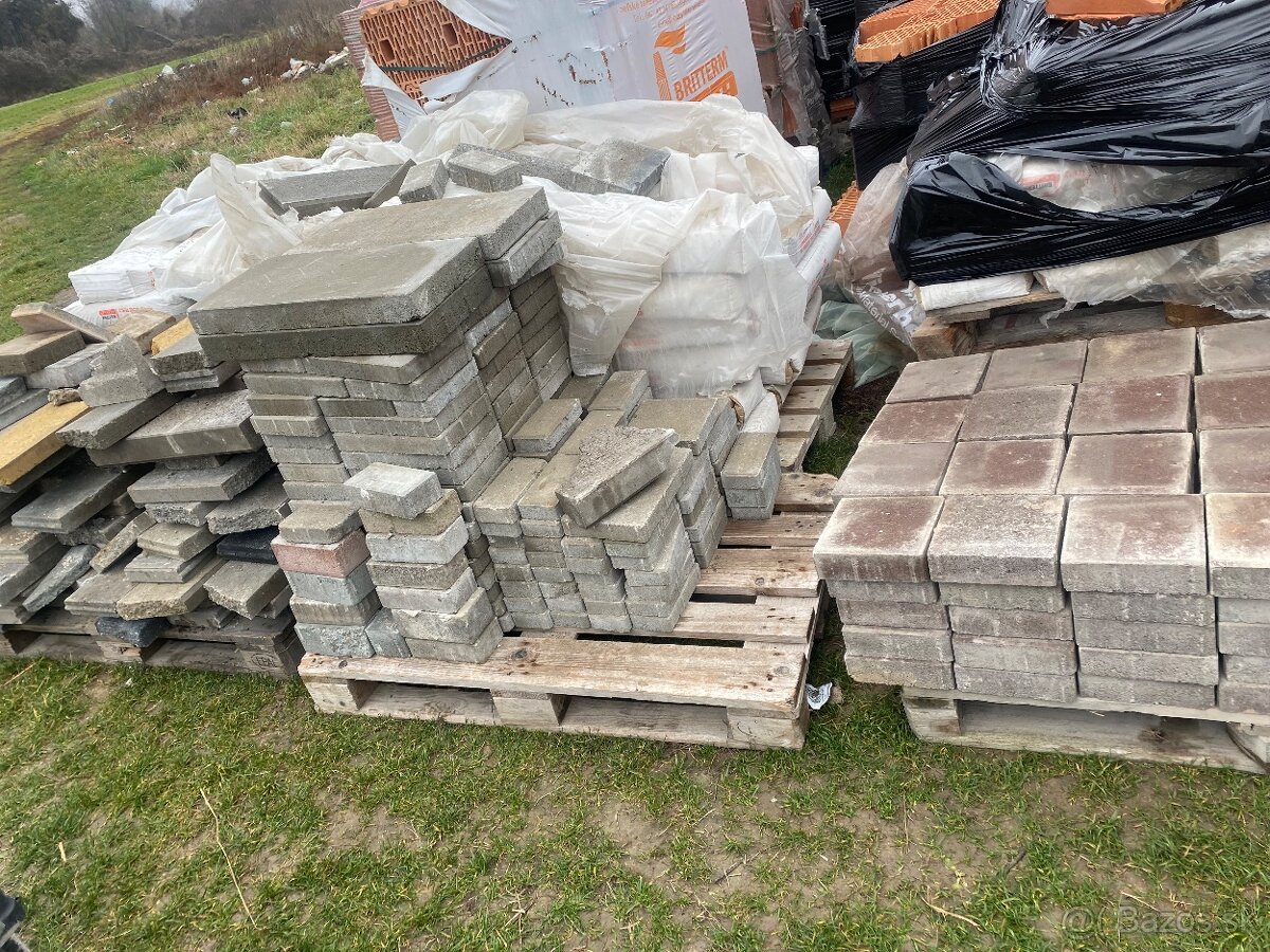 Zámková dlažba , okrasné tvárnice , betónové strešný - 20