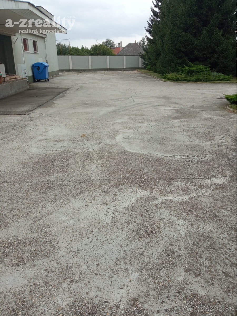 Znížená cena Komerčný objekt v Zemianskej Olči na predaj - 20