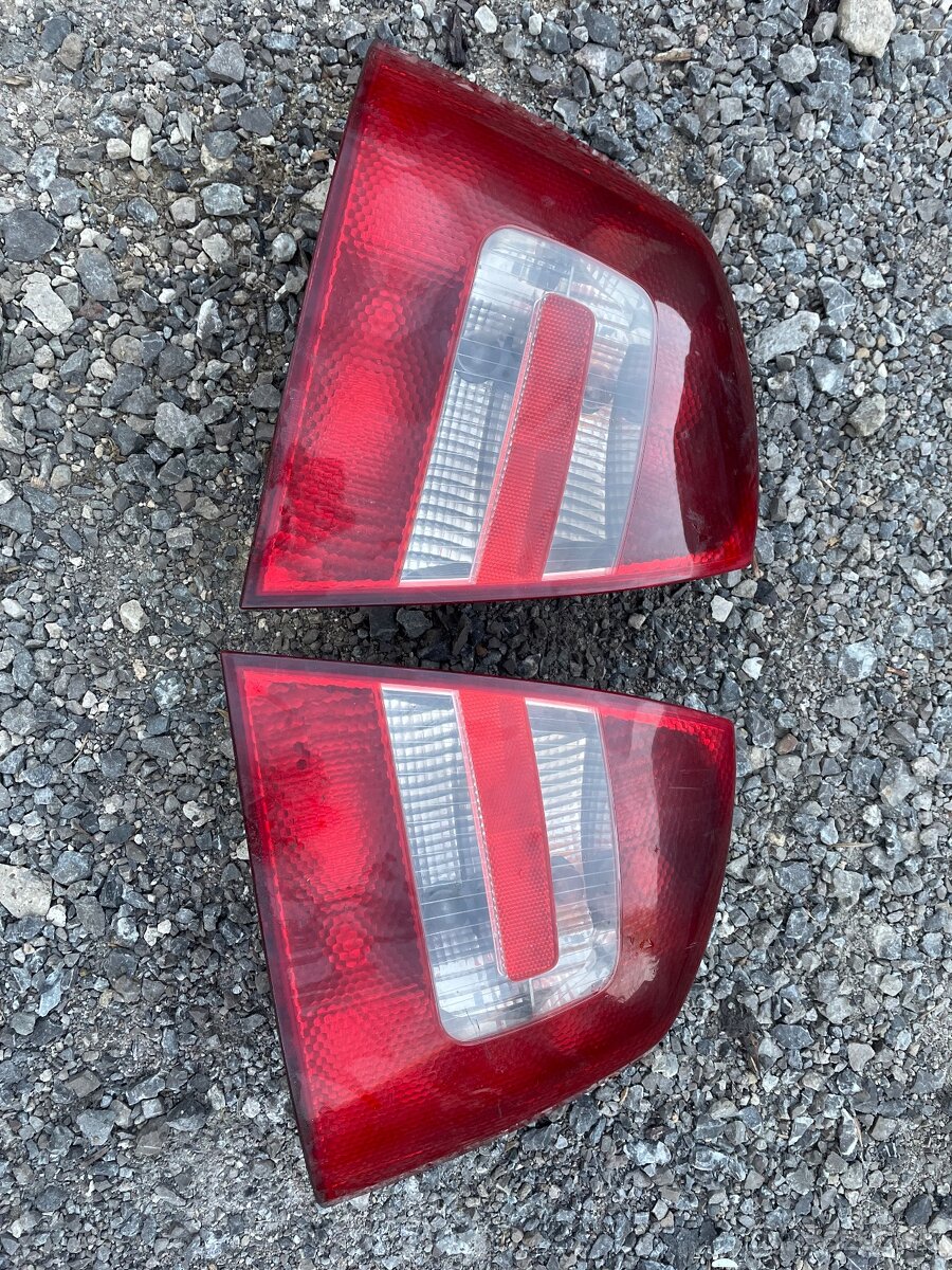 Rozpredám Škodu Octavia 2 Sedan - 20