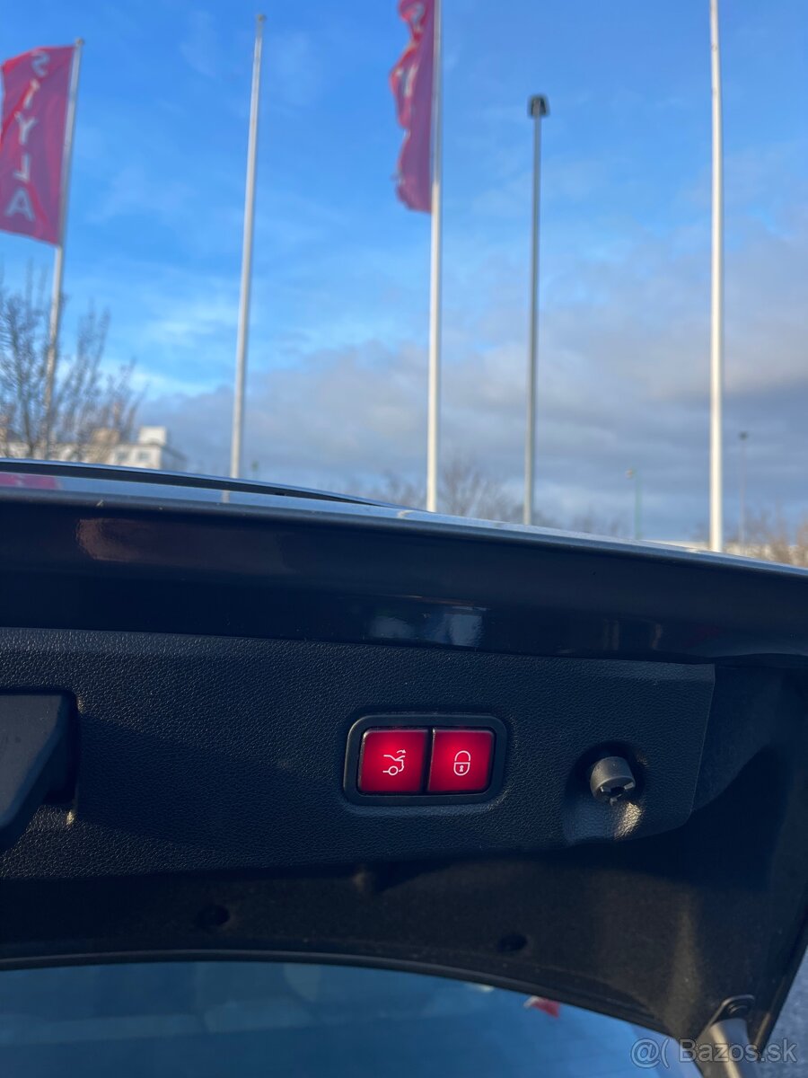 Mercedes CLS 3.0 CDI 195 kW 4MATIC - 20