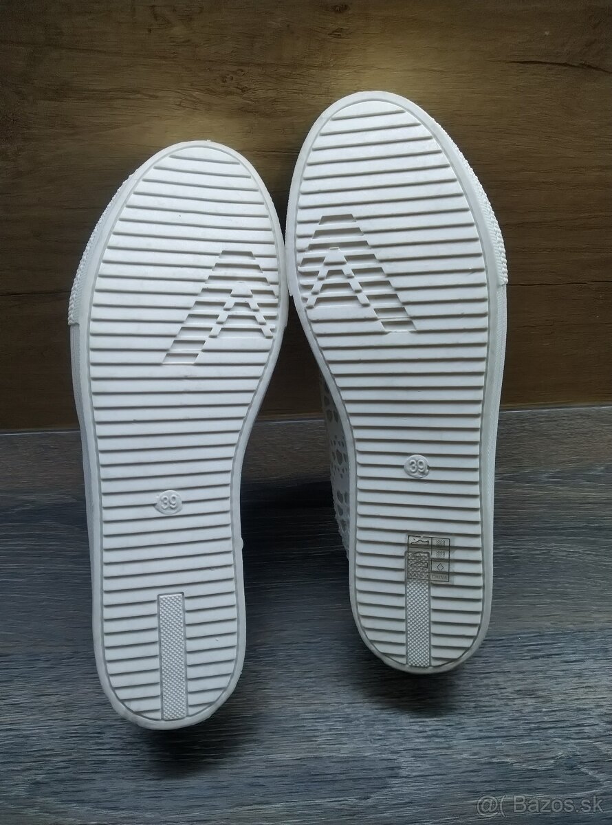 Svadobné šaty - 20