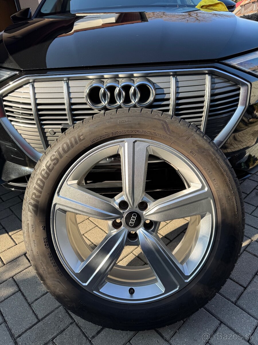 Audi E TRON 50 QUATTRO BUSSINES 1 Majitel - 20