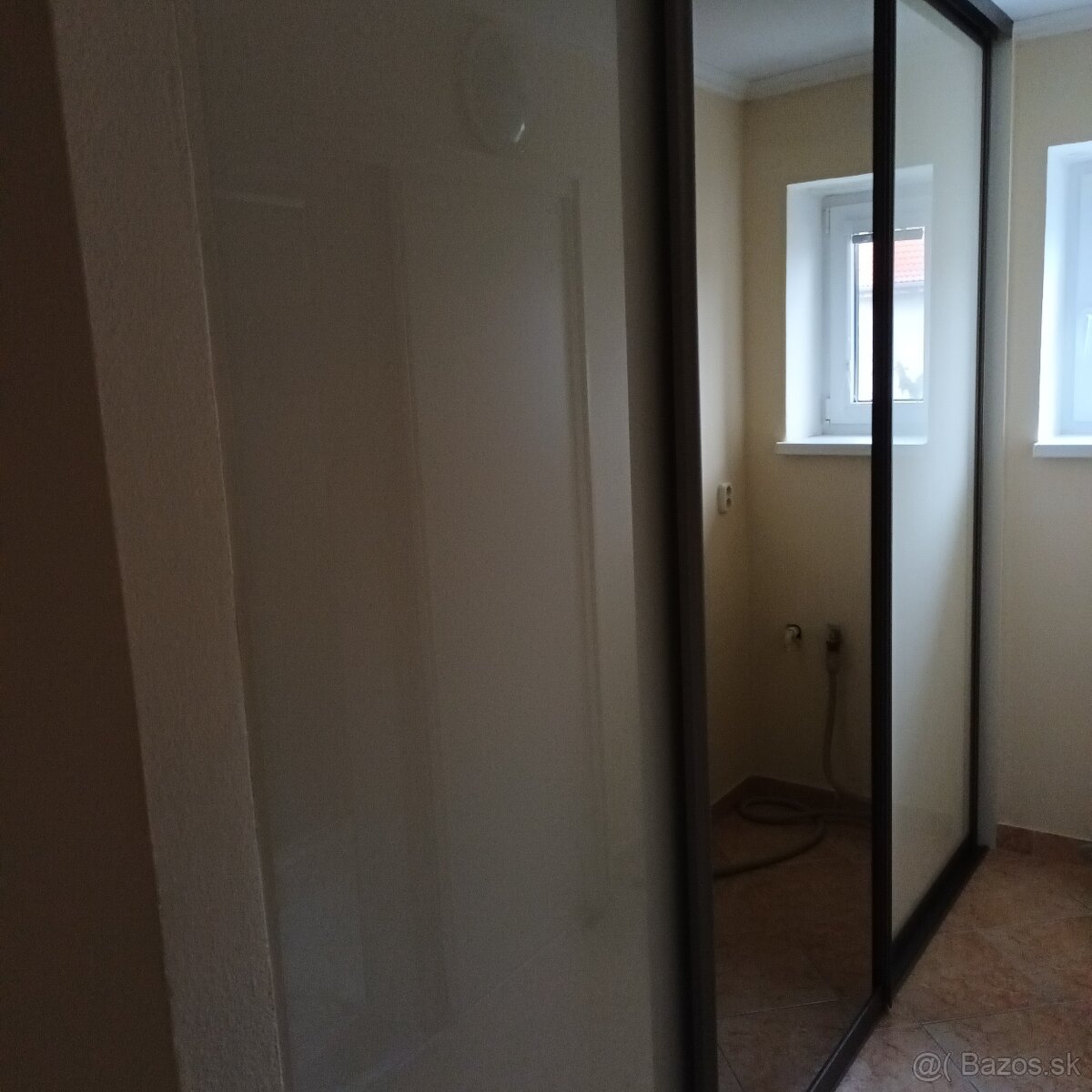 2-izbový byt komplet prerobený .Stefanikova trieda , - 20