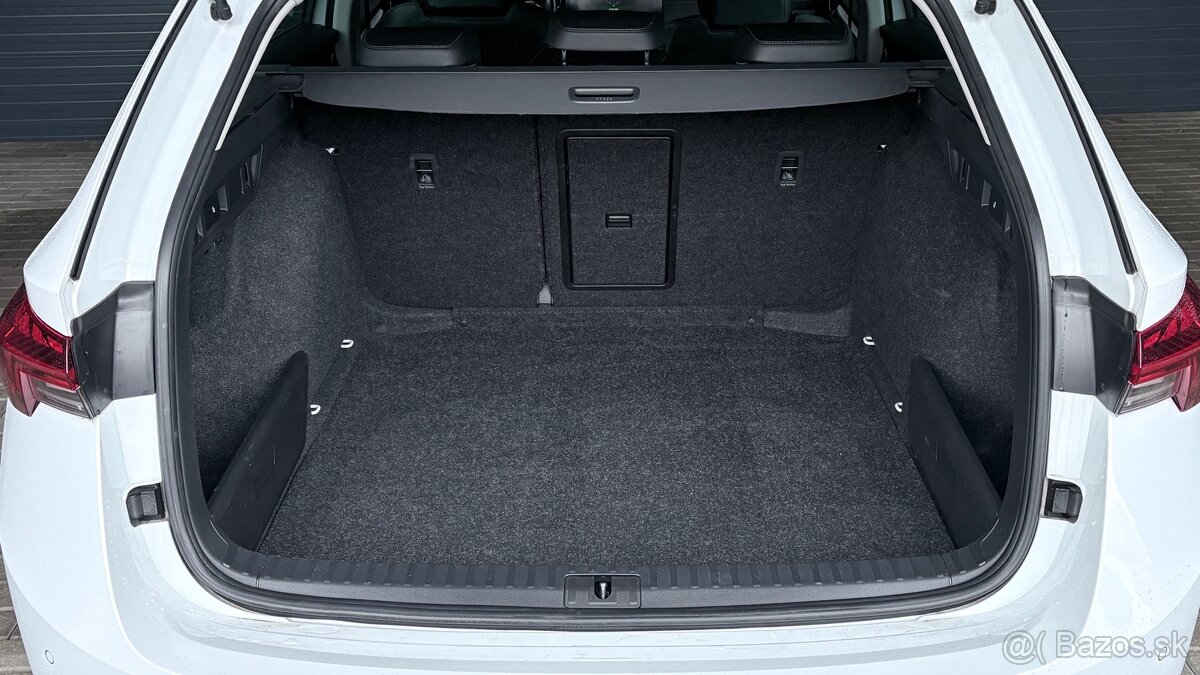 ŠKODA OCTAVIA COMBI – 2.0 TDI STYLE DSG - 20