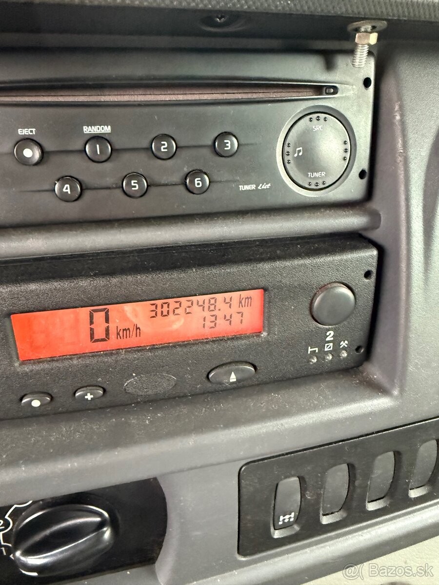 Renault Master 5 tonová verzia s čelom - 20