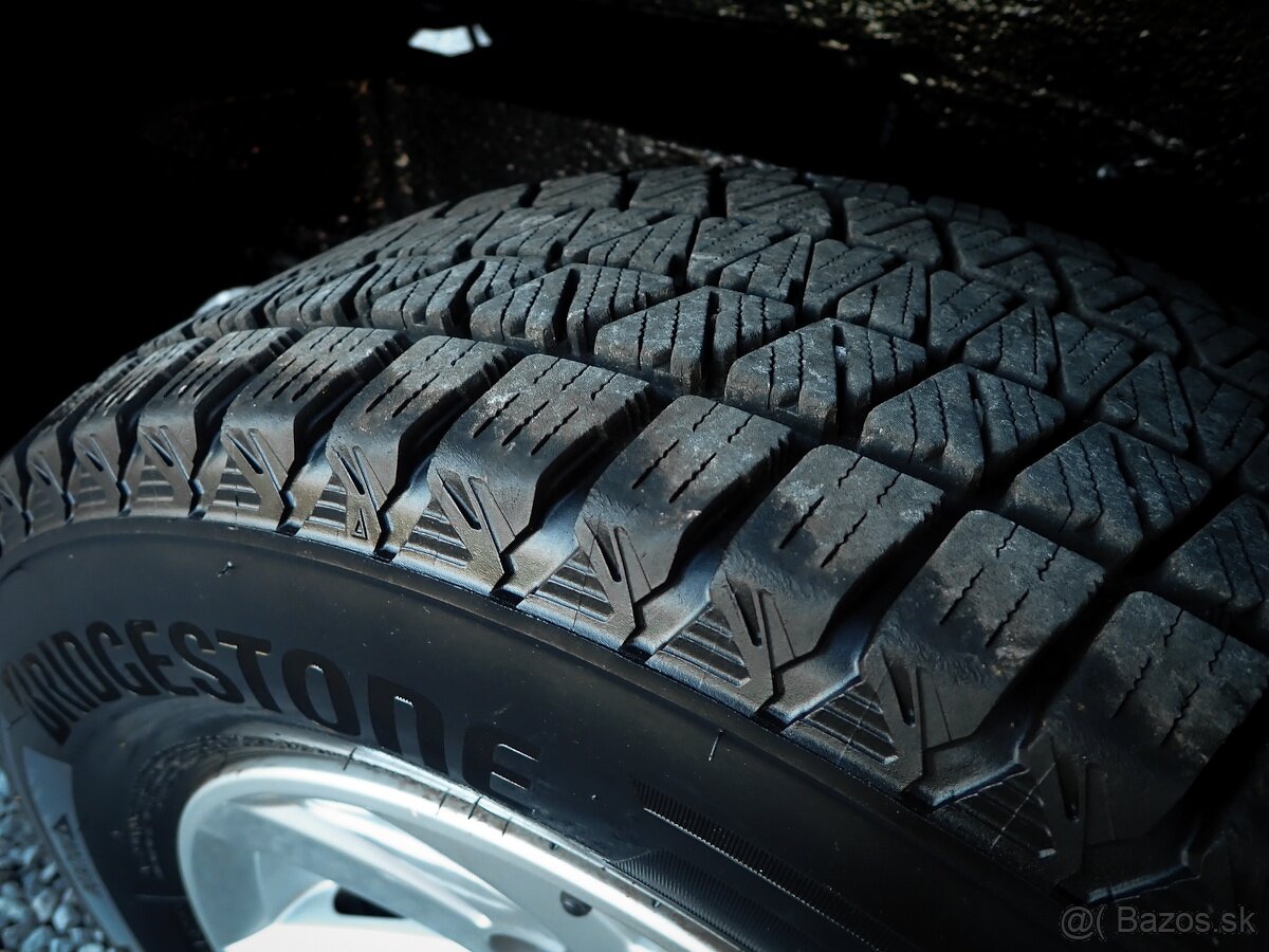 SUZUKI JIMNY 1.3benzin 2013 4x4 KOŽA KLIMA VYHREV ŤAŽNE - 20