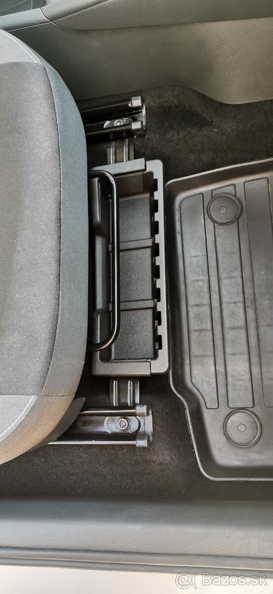 Škoda rapid spaceback 1.2tsi - 20