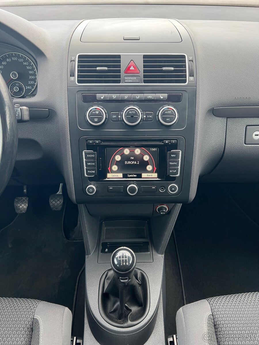 PREDAM VOLKSWAGEN TOURAN 2.0TDi 103kW dovoz DE - 20