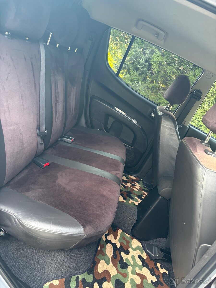 Mitsubishi L200 2.5 DID ,dazdovy,klima, kozeny paket - 20