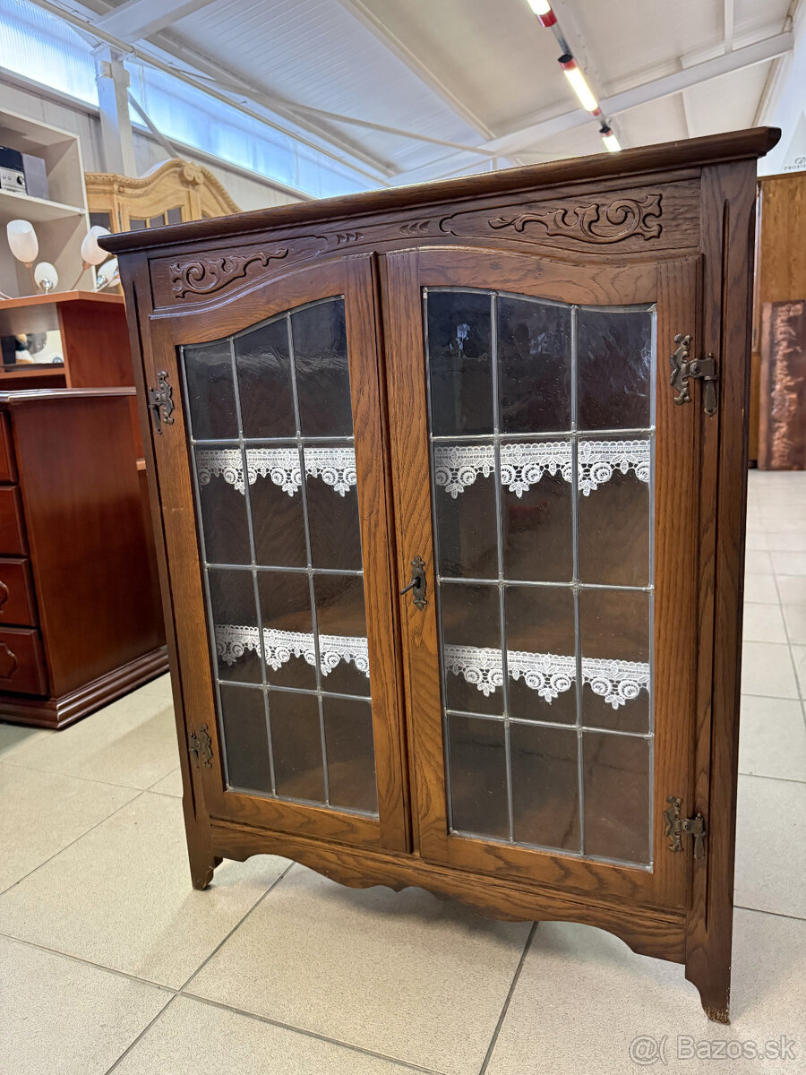 Dubové příborníky a vitriny Belgie a Německo - 20