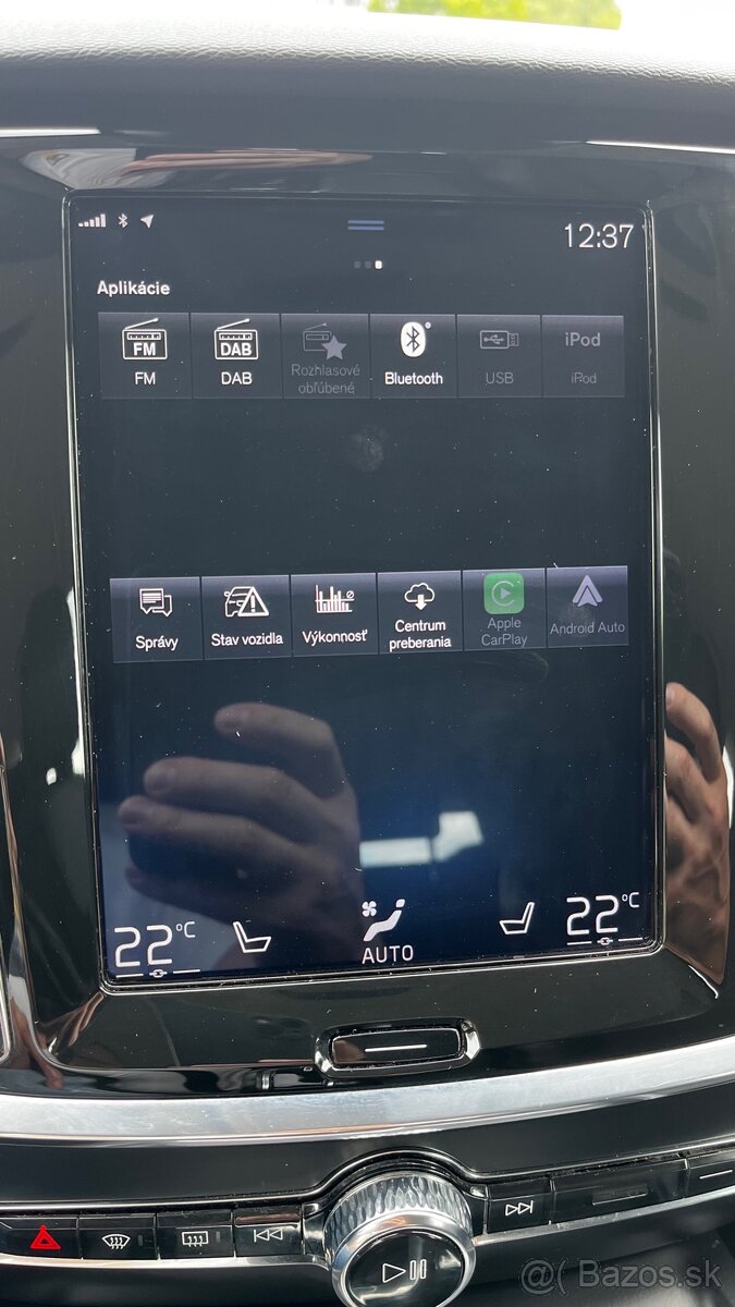 Volvo V60 T4 Momentum Pro A/T - 20