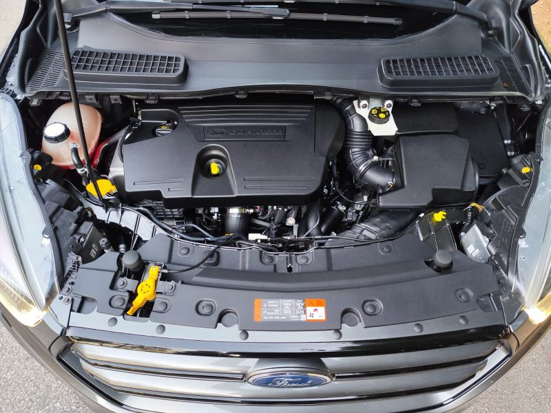 Ford Kuga 2.0 TDCi Duratorq 180k ST Line A/T AWD - 20