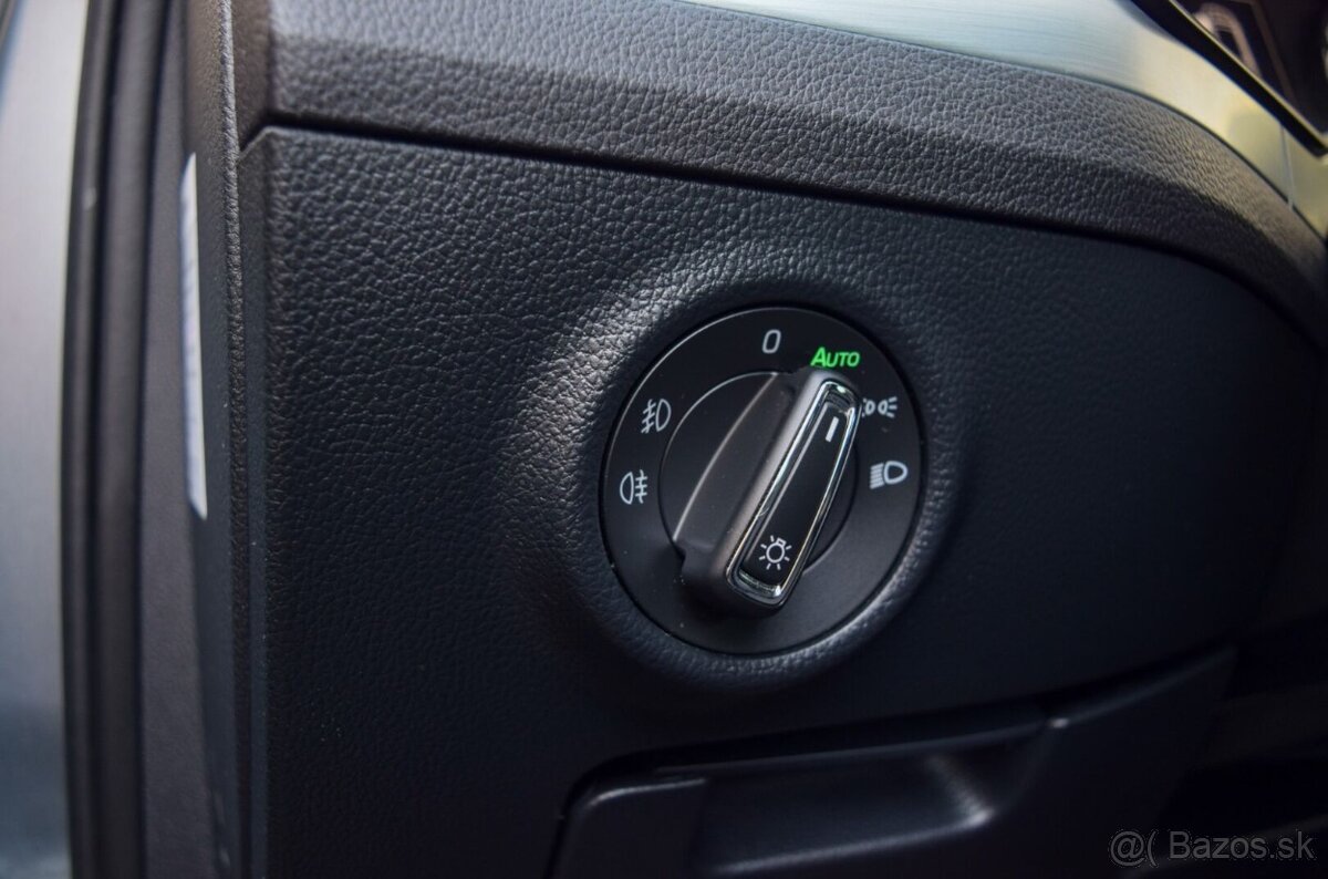 Škoda Superb Combi 1.6 TDI Ambition DSG - 20