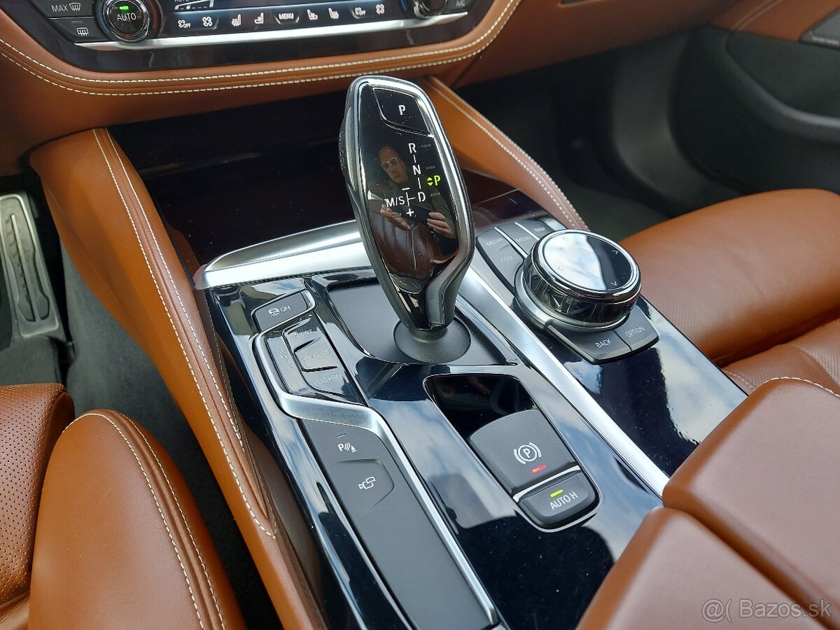 BMW Rad 5 Touring 540i xDrive G31 (340k) - M Paket, Adaptive - 20