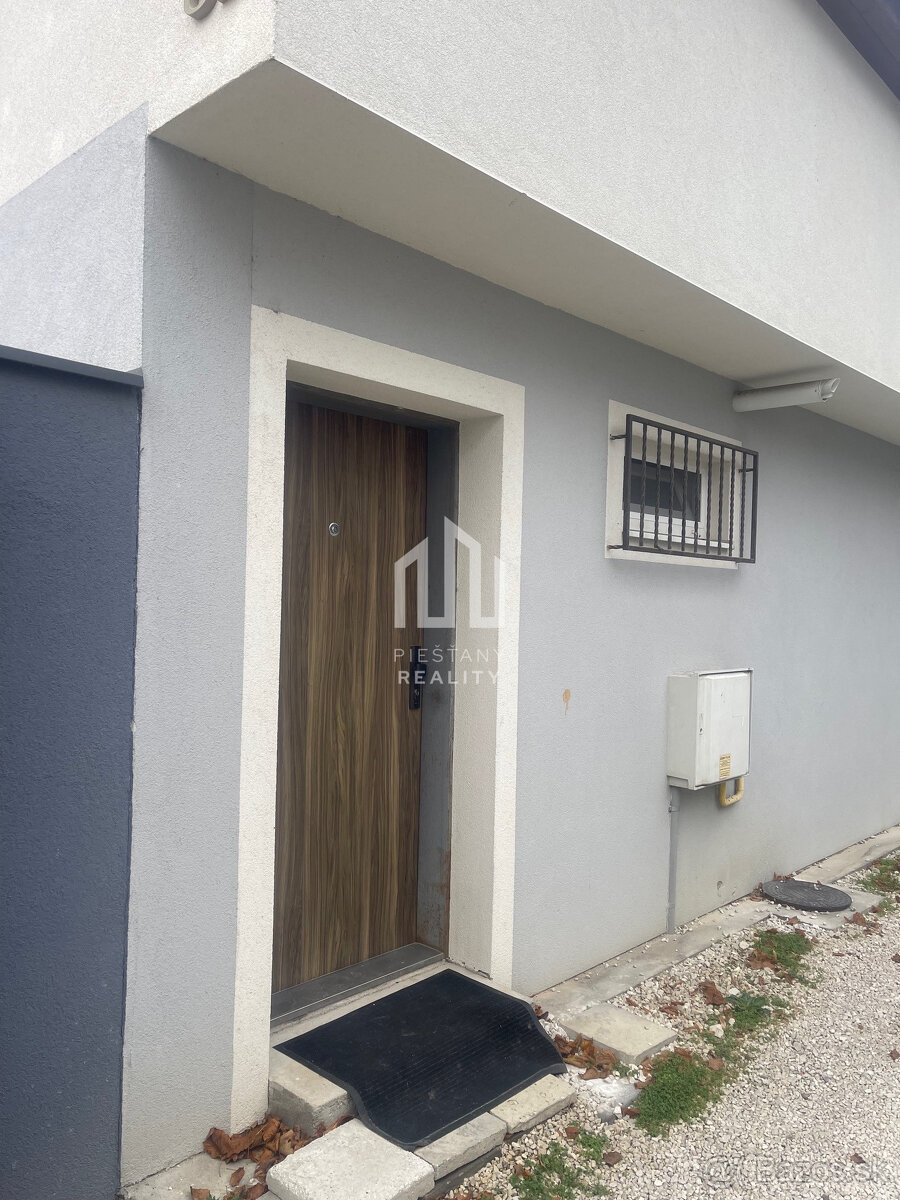Na prenájom 2-izbový byt v dome takmer v centre, Piešťany - 20