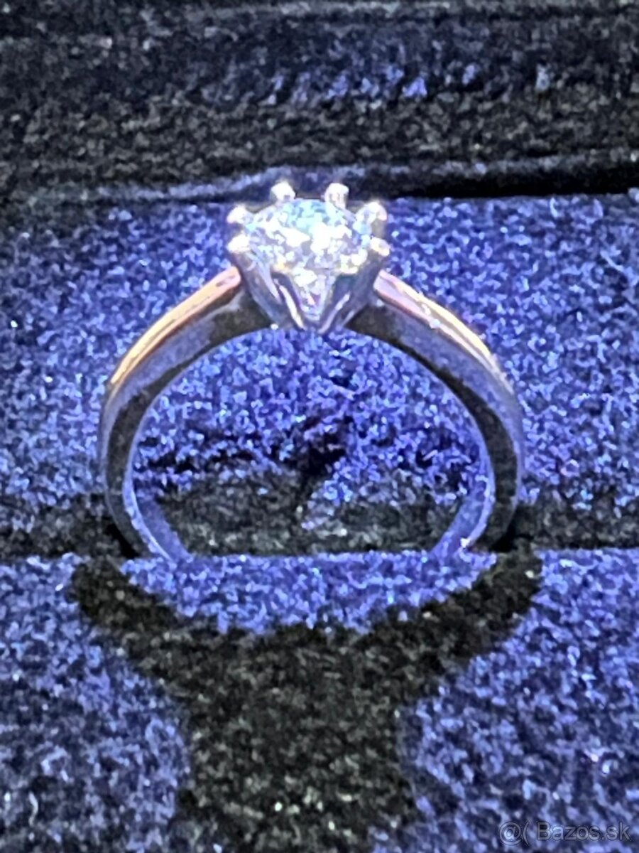 Zlatý dámsky prsteň a prstene - 20