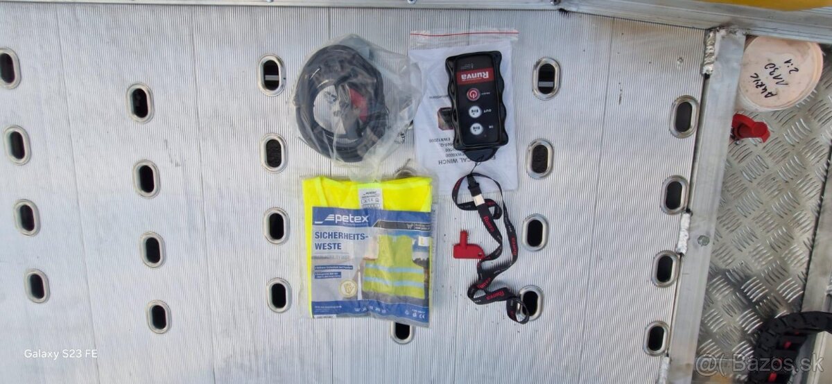 Odtahový špeciál Iveco Daily - 20