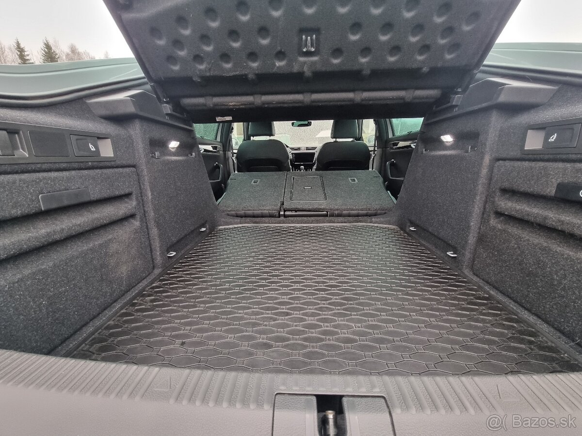 Škoda Superb 2.0 TSI 4x4 Laurin & Klement (2023) - 20