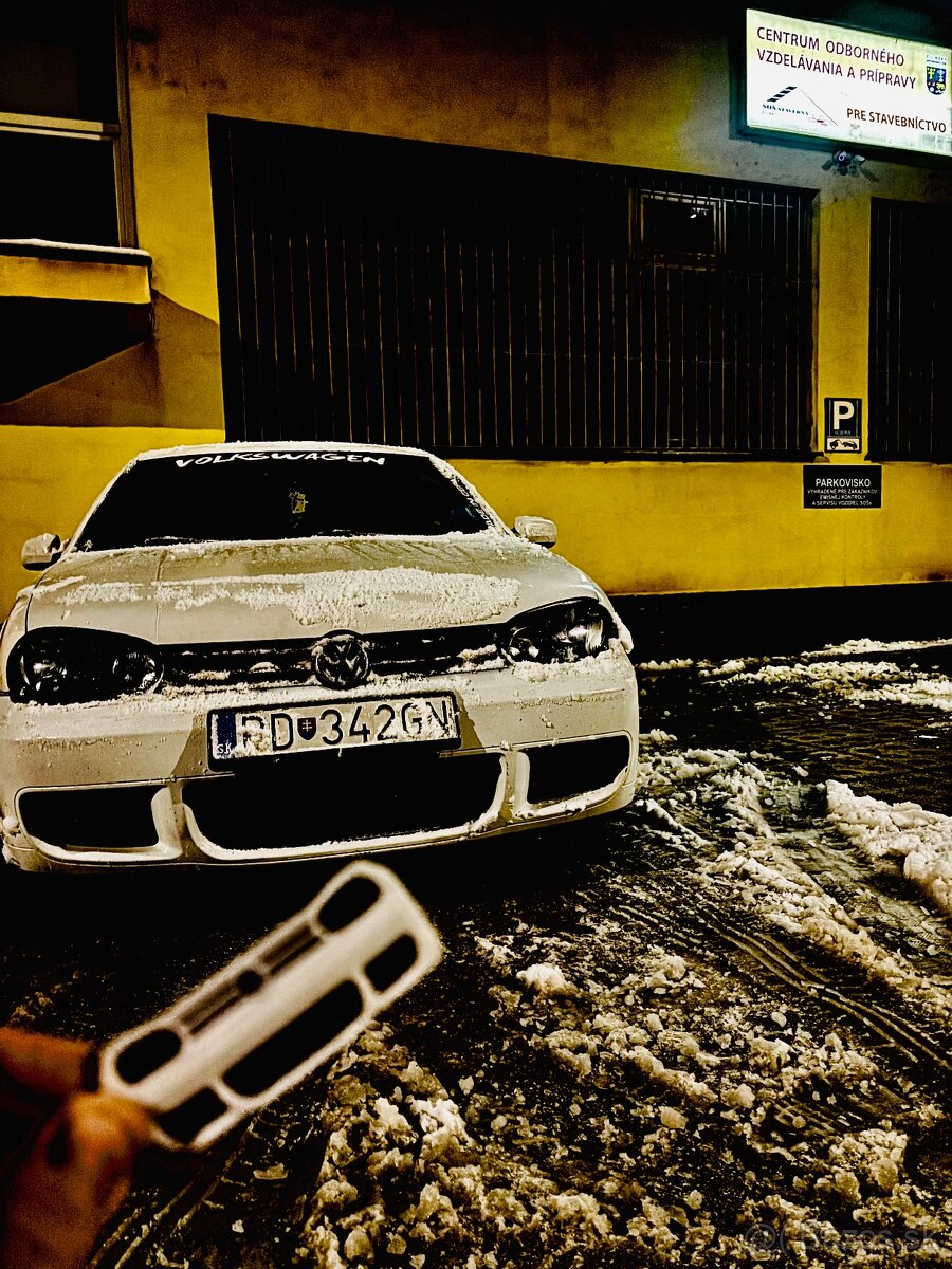 Predám Golf 4 1.9TDI 2000 81KW - 20