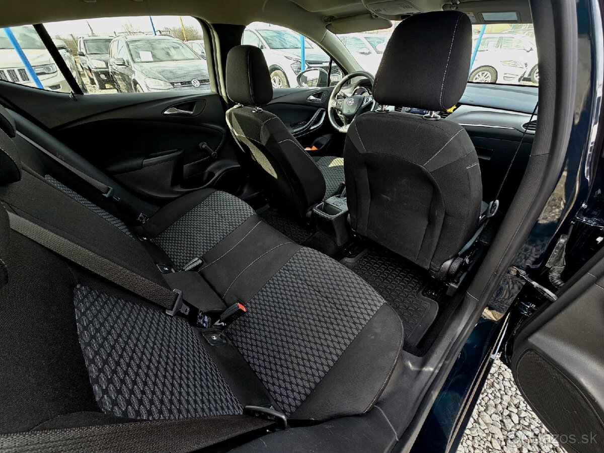 Opel Astra 1.4 Selection 74kW 100HP M5 Rezervované - 20