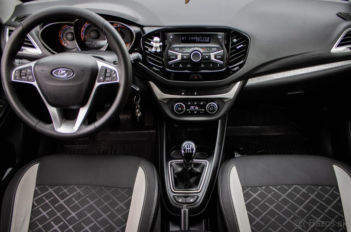 Lada Vesta SW Cross 1.6 MPI, 75kW, M5 - 20