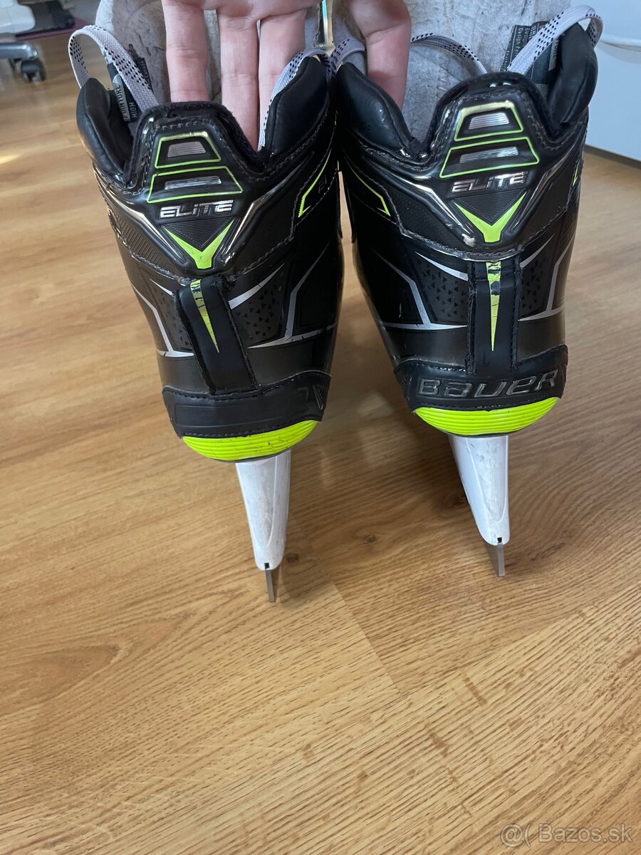 Brankárska výstroj - 20