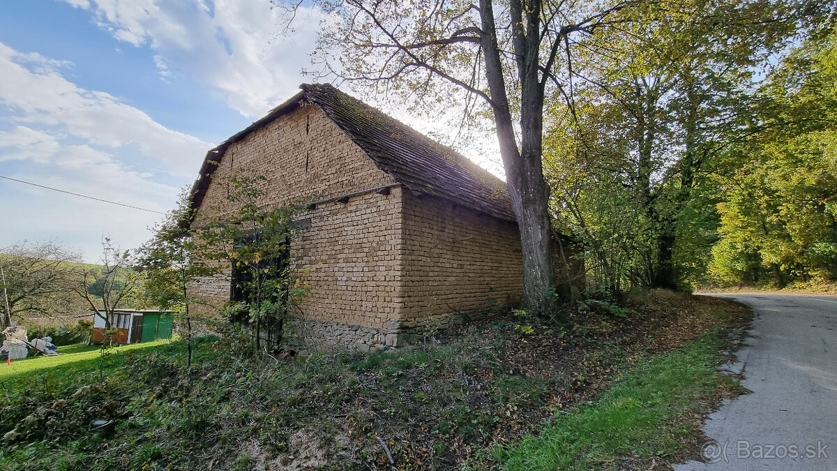 RODINNÝ DOM,STODOLA aPOZEMOK 4273m2 SENICKÉ KOPANICE - 20