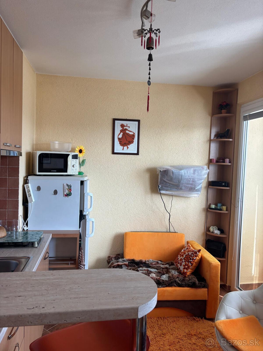 Predaj 1i byt po rekonštrukcii Brezno, 2 loggie, 2 výťahy - 20