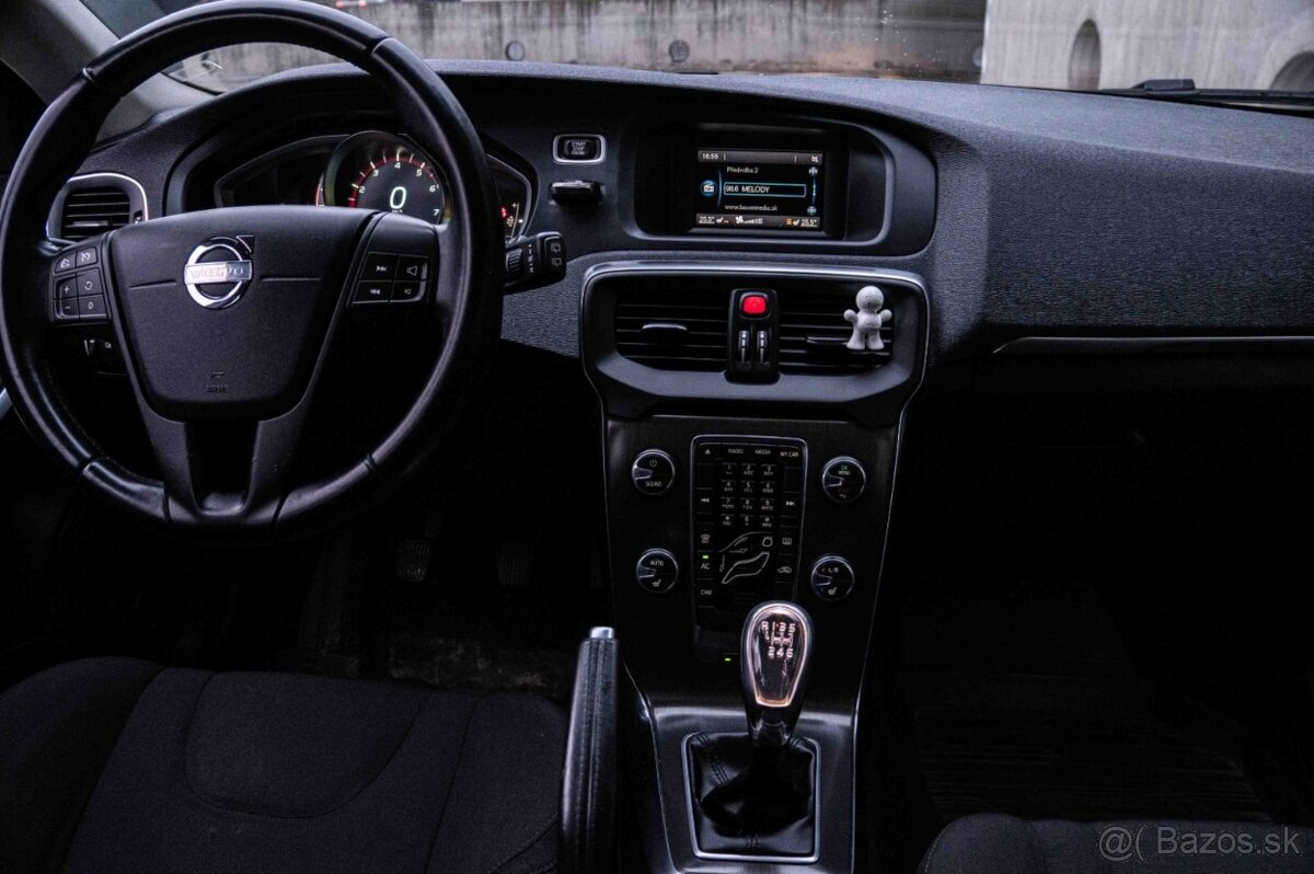 Volvo V40 T2 1.6L Momentum - 20