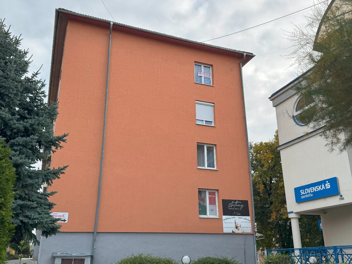 ZNIZENA CENA Trojizbový byt v centre mesta Veľký Krtíš - 20