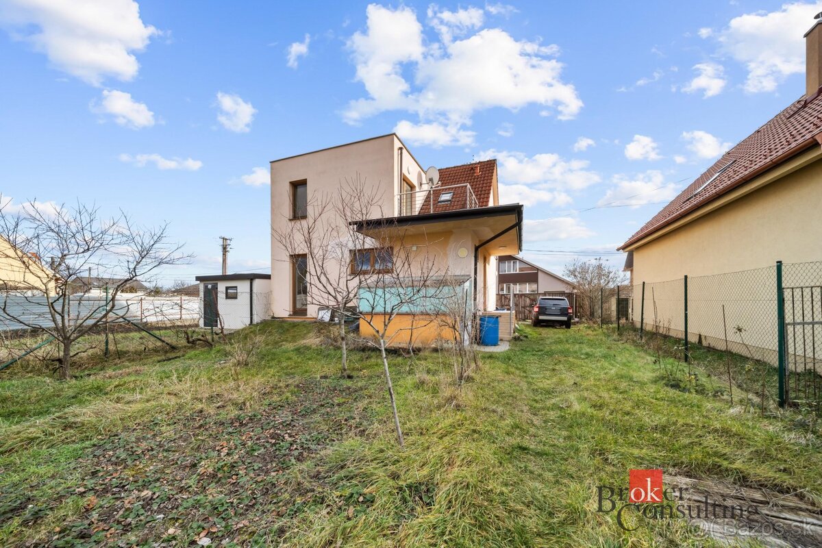 Rodinný dom vo Vajnoroch, na predaj - 20