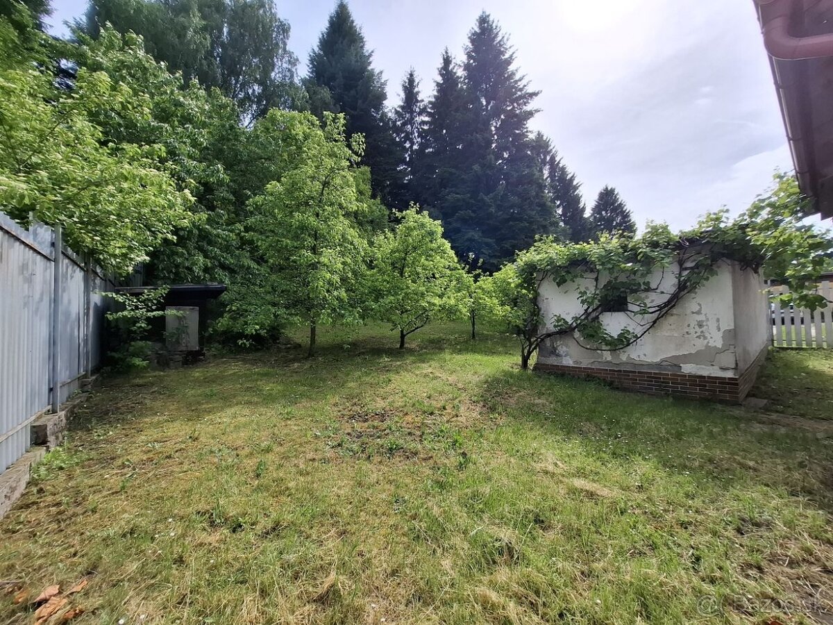 Na predaj-byt s pozemkom,garážou,dielňou,hosp.bud., Handlová - 20