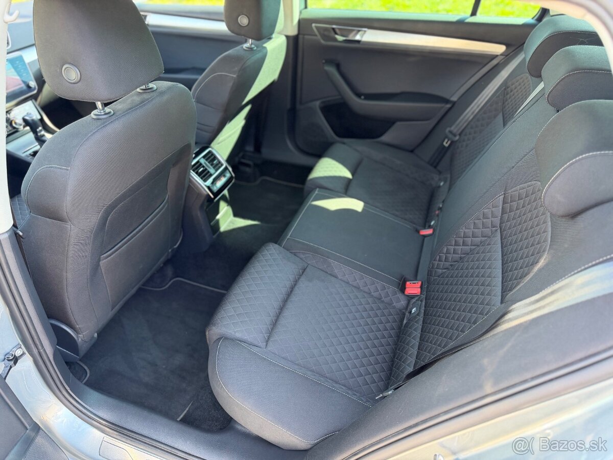 Škoda Superb Combi 2.0 TDI SCR Ambition DSG - 20