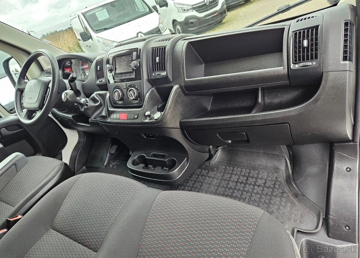 Peugeot Boxer 2.2 HDi 165 koni 8 paletovy kontajner rok 2021 - 20