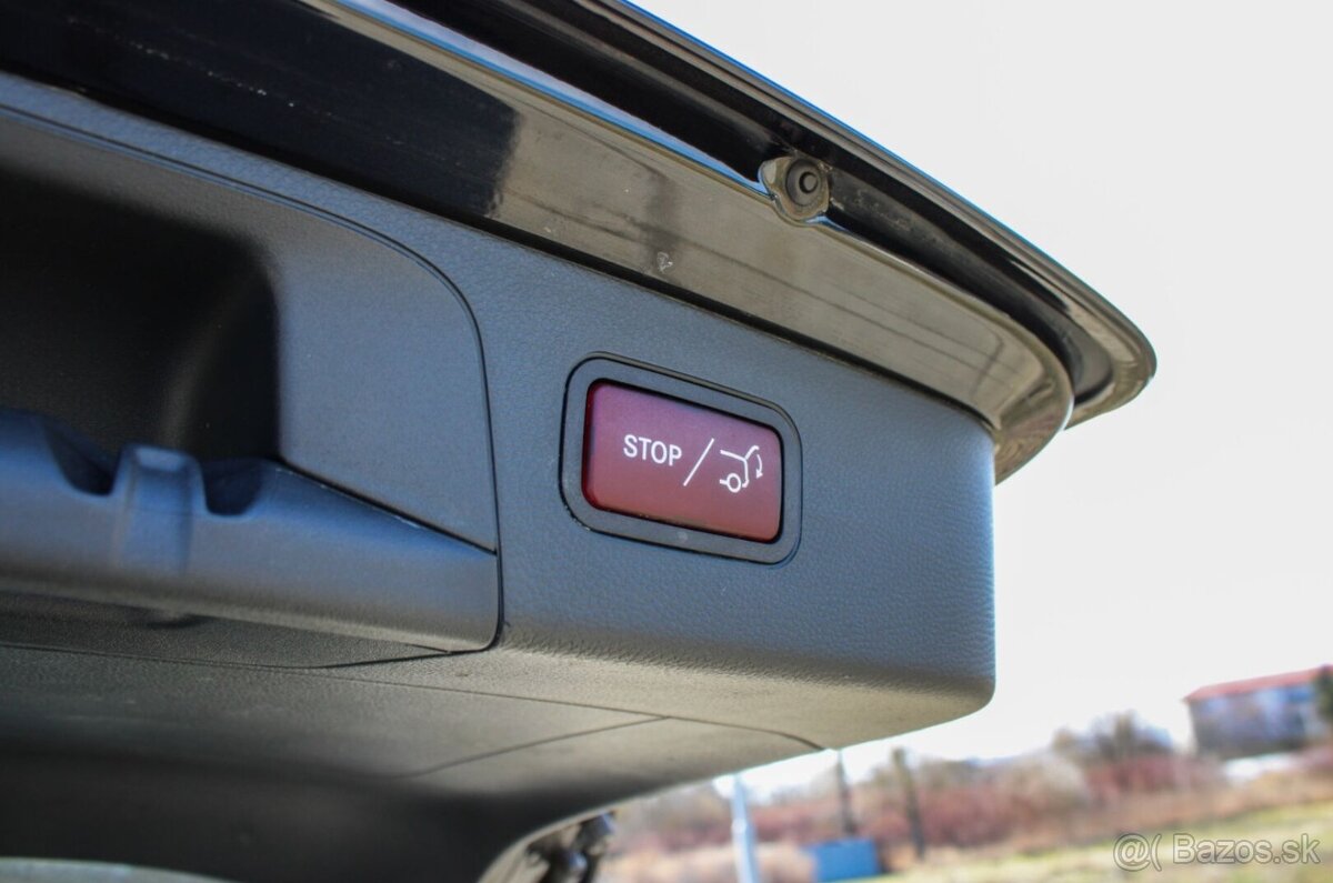 Mercedes-Benz GLC SUV 220d 4MATIC A/T - 20