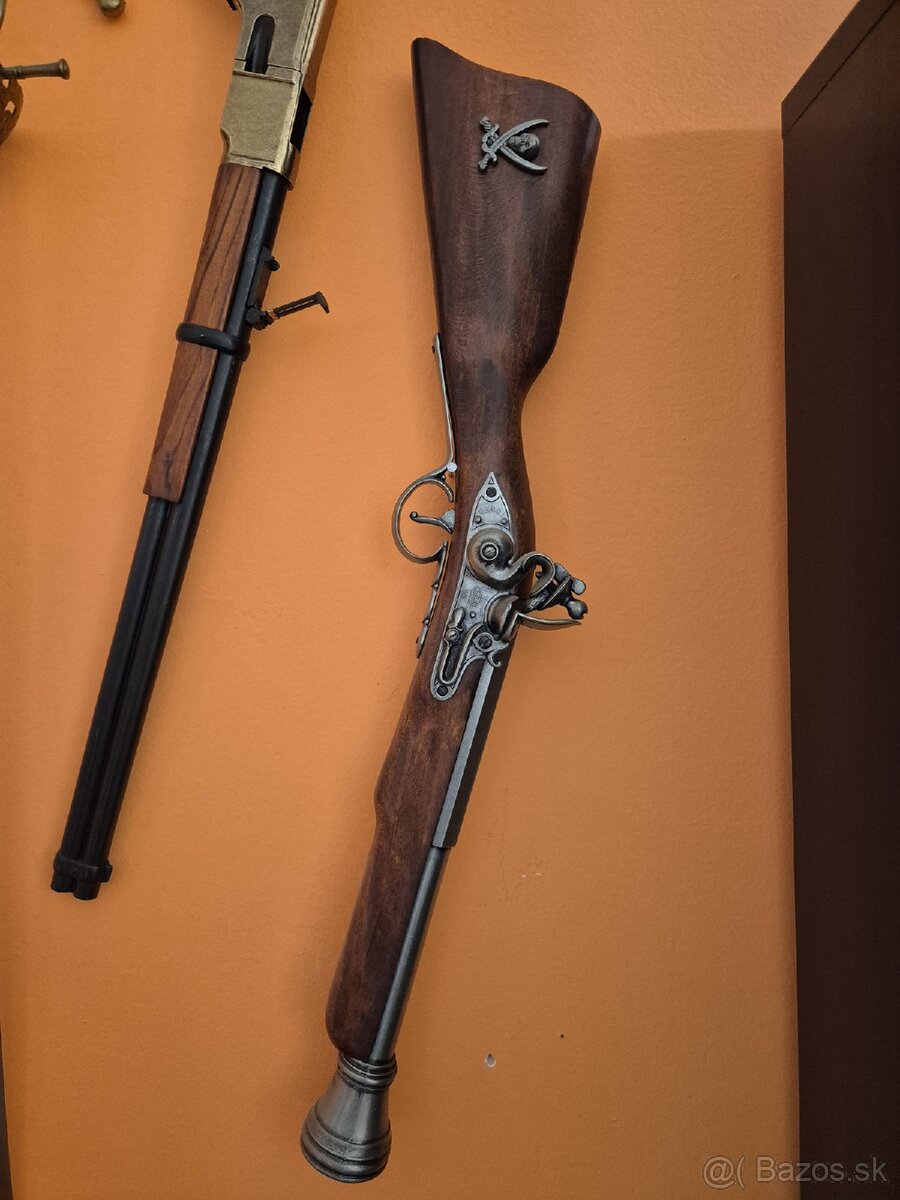 Repliky kresadlovych pištolí - 20