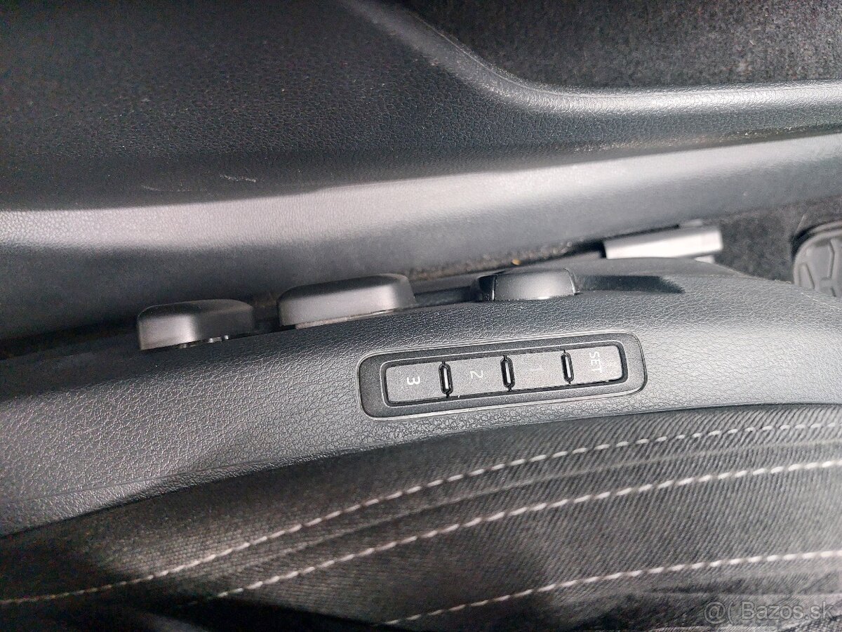 Škoda Superb Combi 3 2.0 TDI DSG - 20