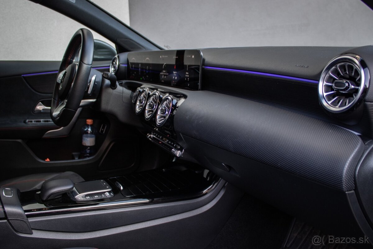 Mercedes-Benz A trieda 250e - 20