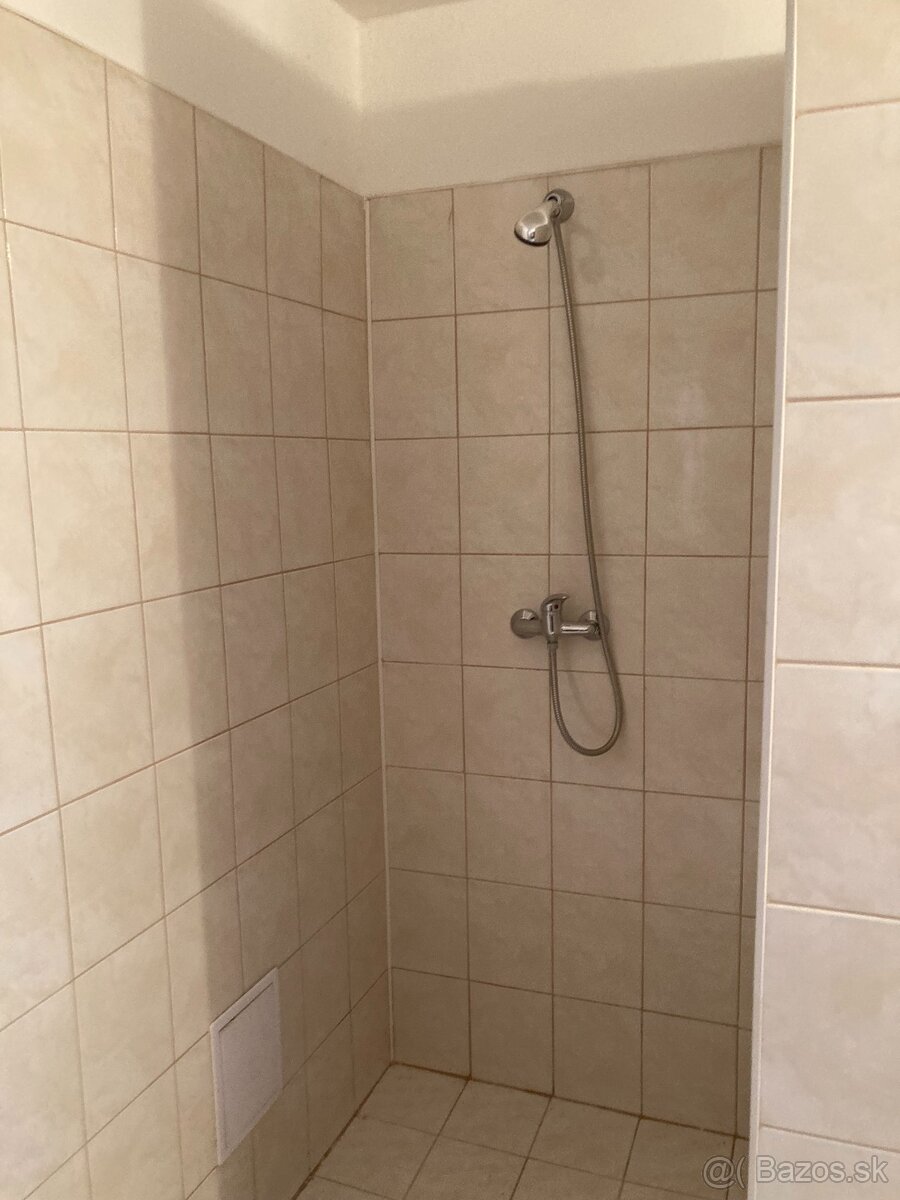 Podnikateľský objekt - 20