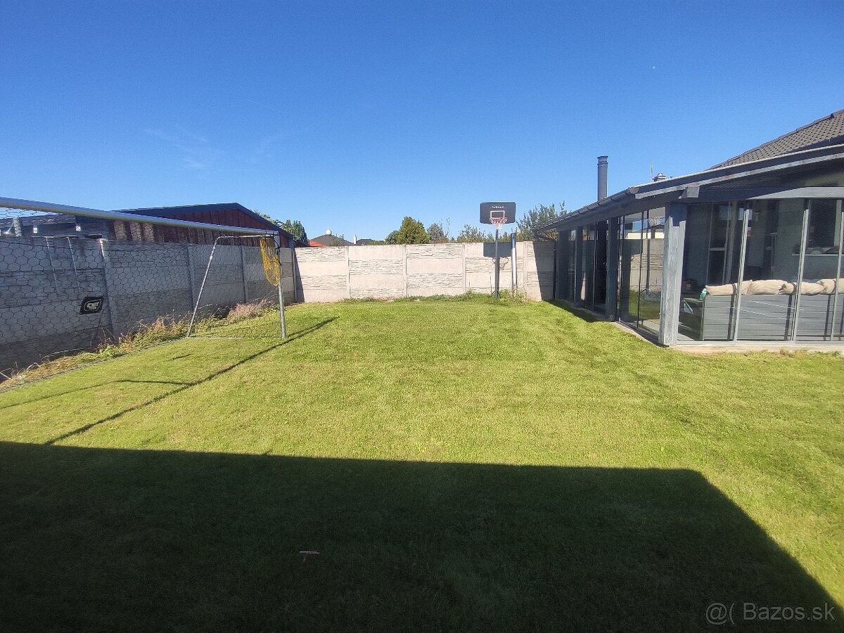 4 - izbový rodinný dom, veľký pozemok 583 m², garáž, Rajka - 20