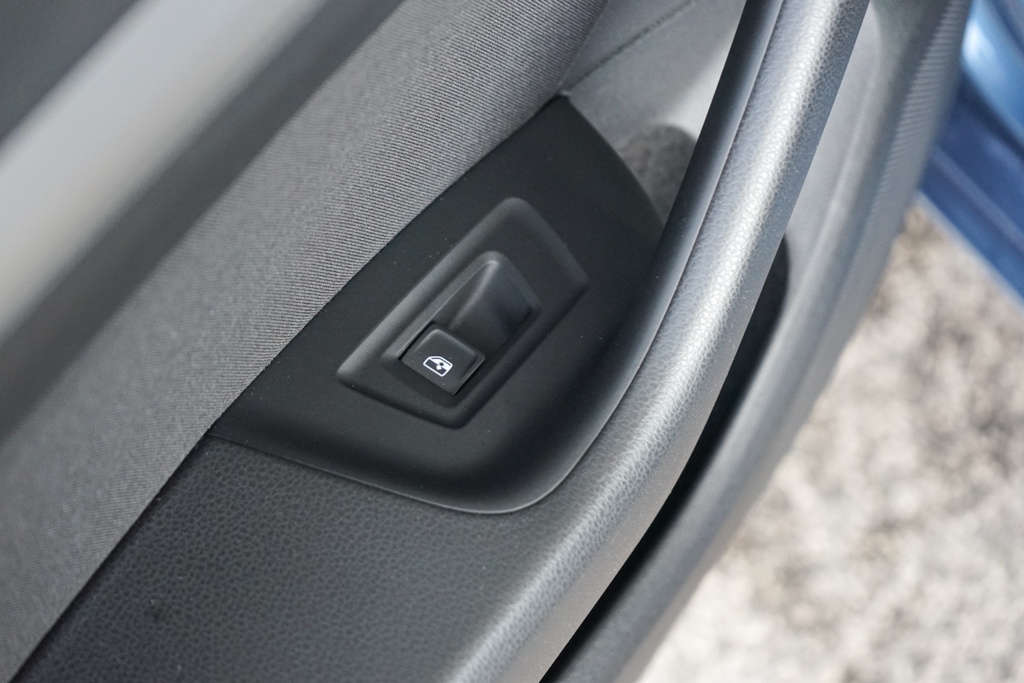 34-VOLKSWAGEN Passat, 2018,nafta,2.0TDI Comfortline,110kW - 20