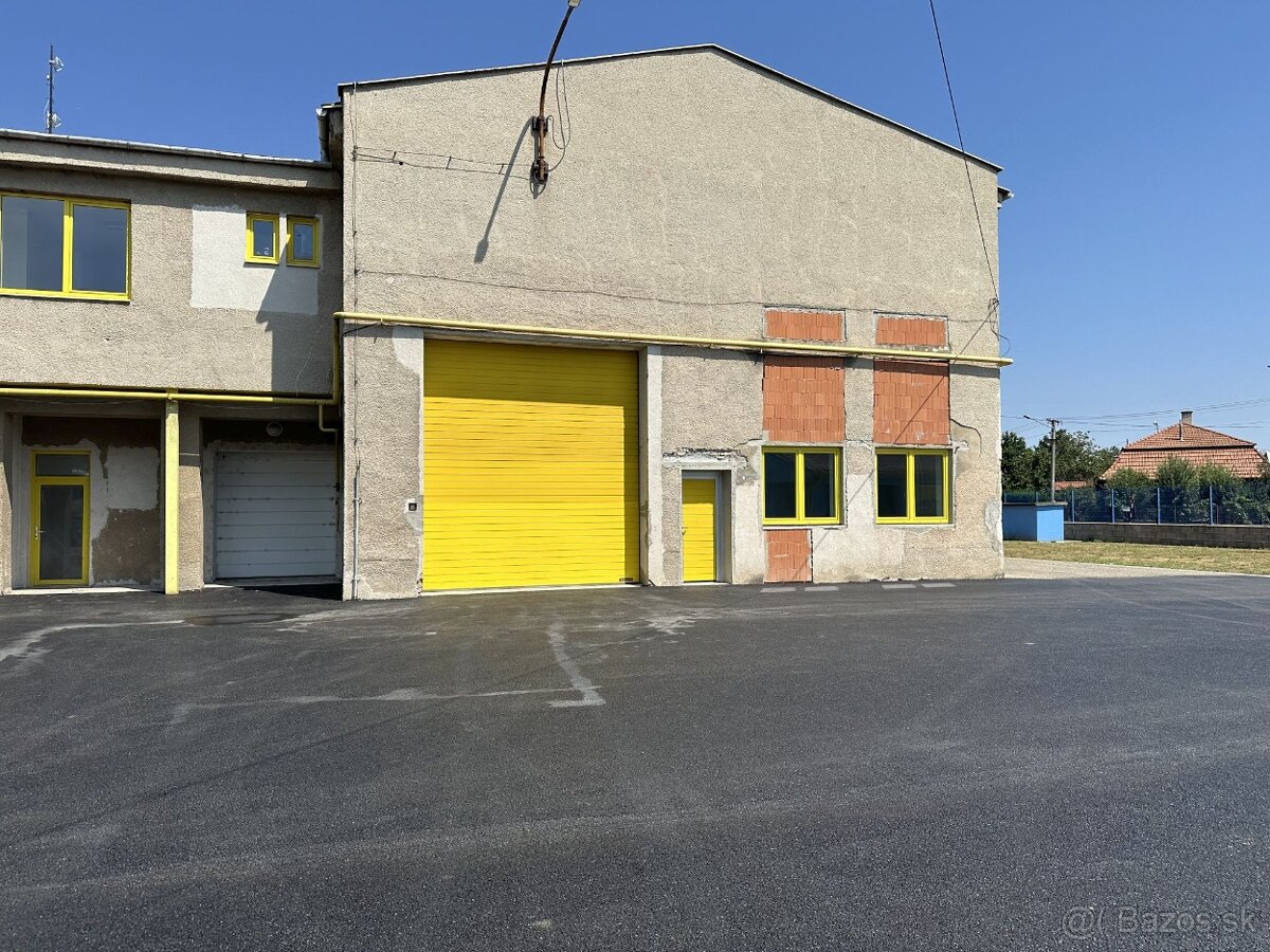 Skladové priestory v oplotenom areáli s vrátnikom - 20
