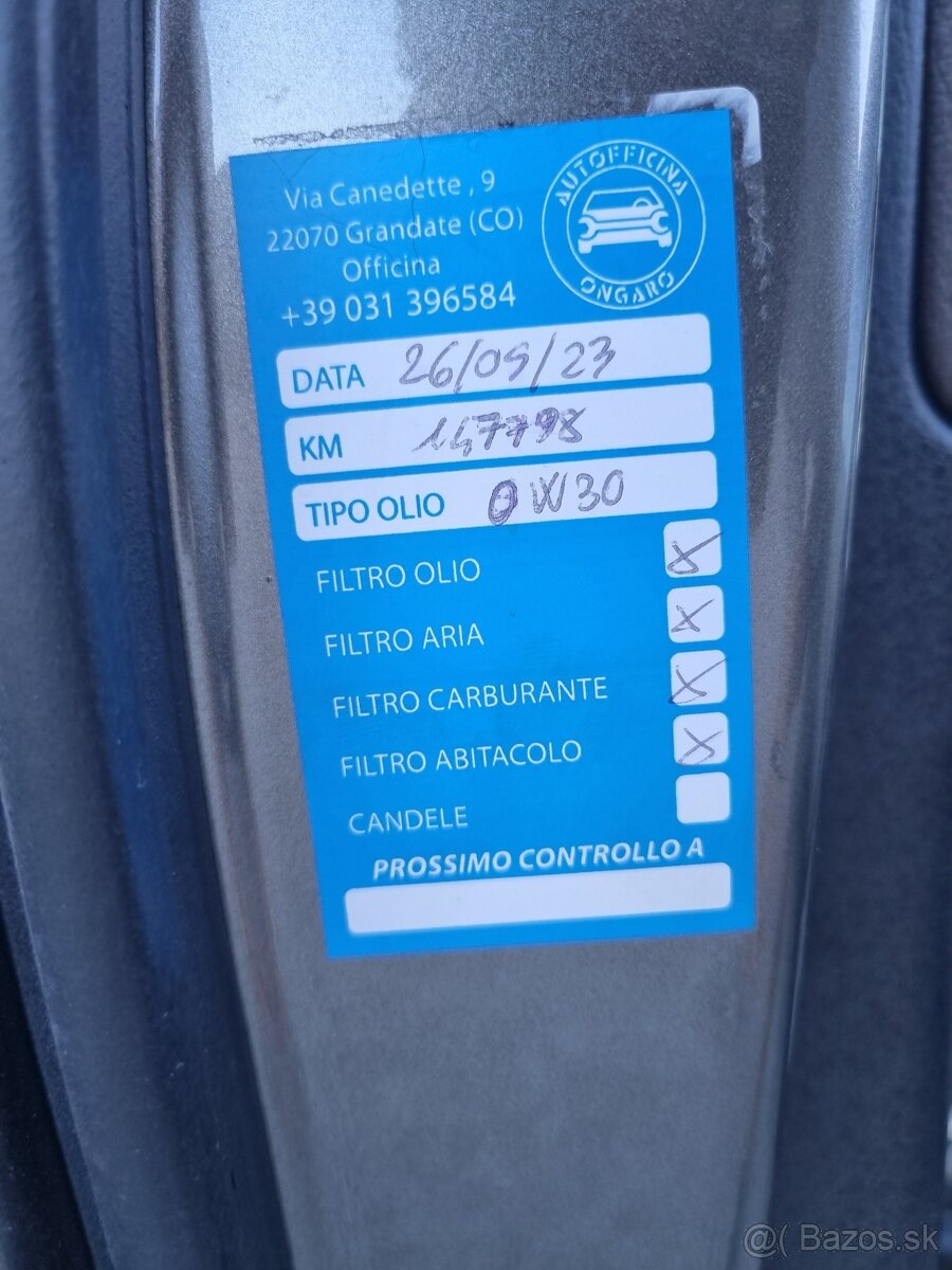 KIA SORENTO 2,2CRDi 4x4 7MIESTNE - 20