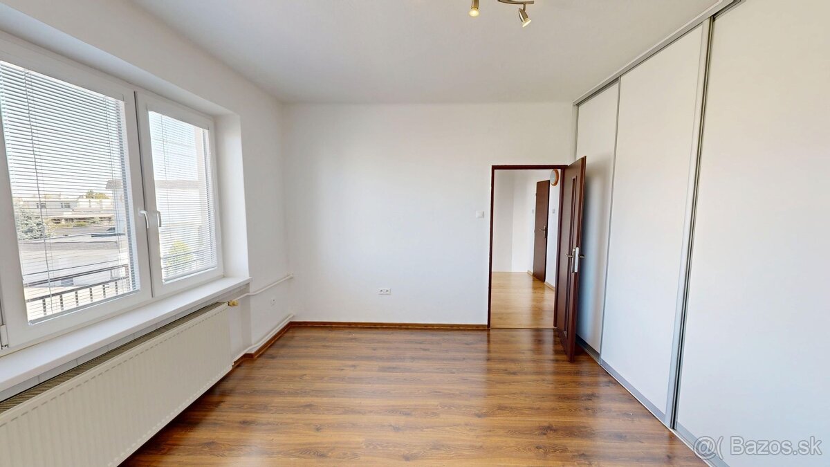 PINK Reality - NOVÁ CENA - na predaj poschodový rodinný dom - 20