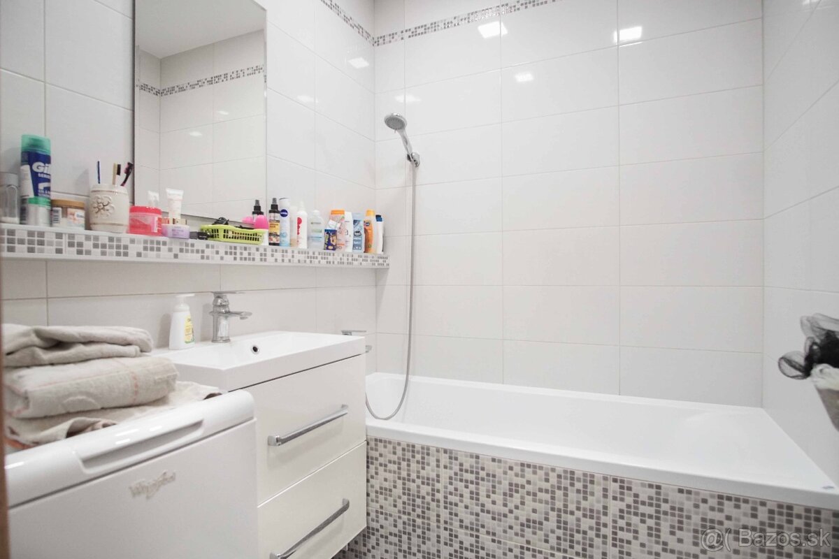 Veľký 3-izbový byt s loggiou vo vyhľadávanej lokalite, Hurba - 20