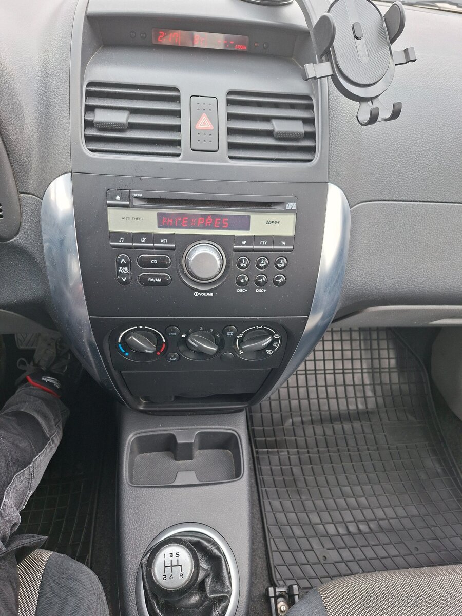 Suzuki SX4 1.6 DDIS 135000km - 20