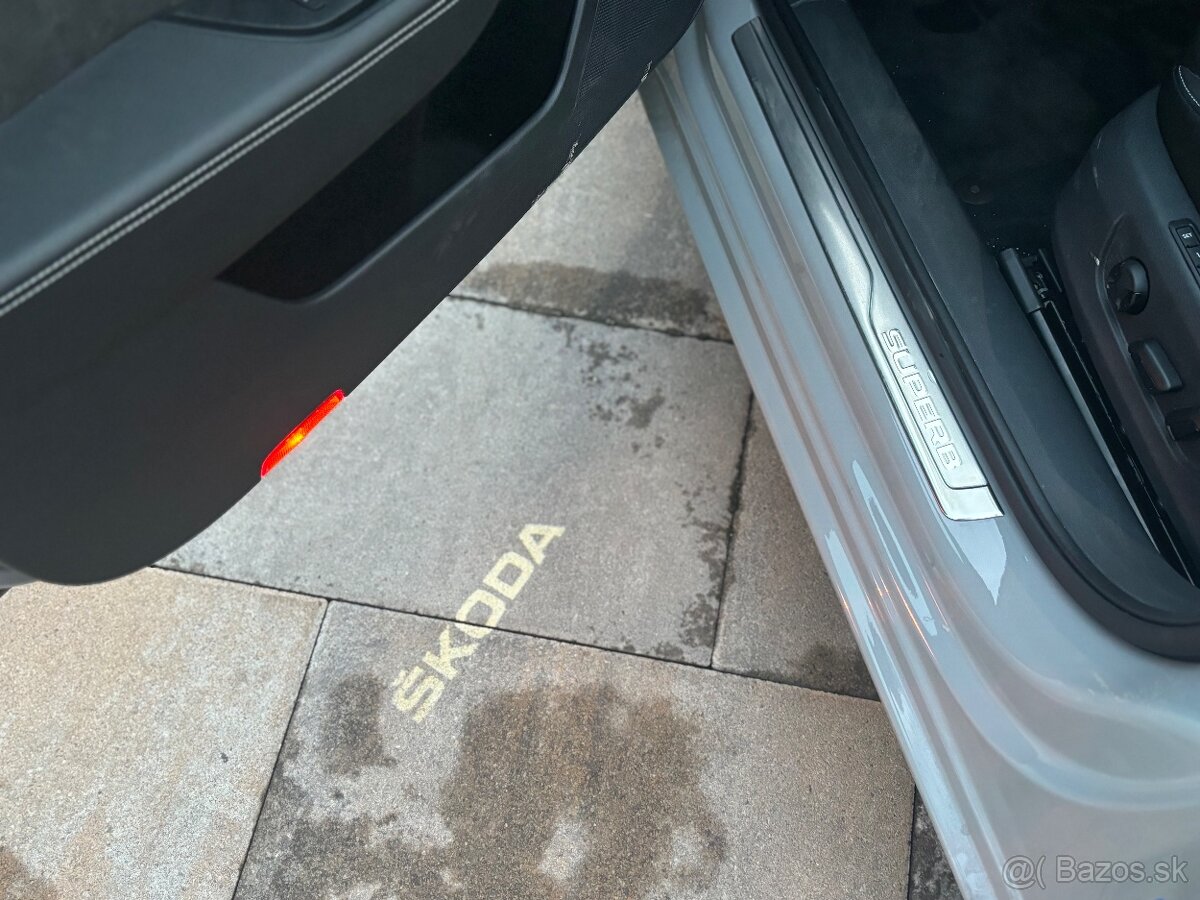 Škoda Superb Sportline - 20