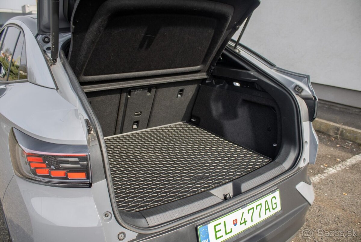 Volkswagen ID.5 PRO Performance / 150kW / 77kWh / 2022 - 20